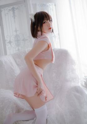 欧美娇小美女_BD国语超清免费观看